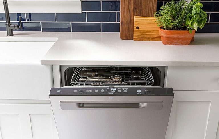 GE Dishwasher Display Not Working: Fixing Guide!
