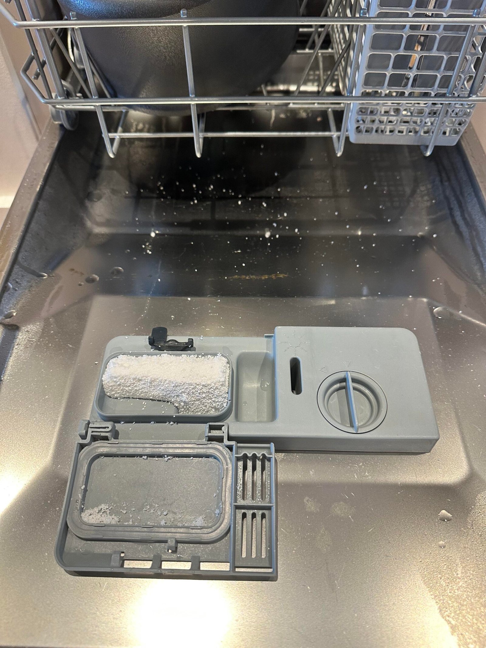 Can I Put a Dishwasher Tablet in the Bottom of a Dishwasher